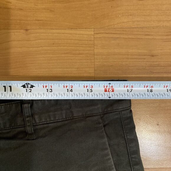 Theory Zaine Patton Slim Straight 9" Shorts Dark Olive Green Mens -Size 33 - Picture 8 of 10